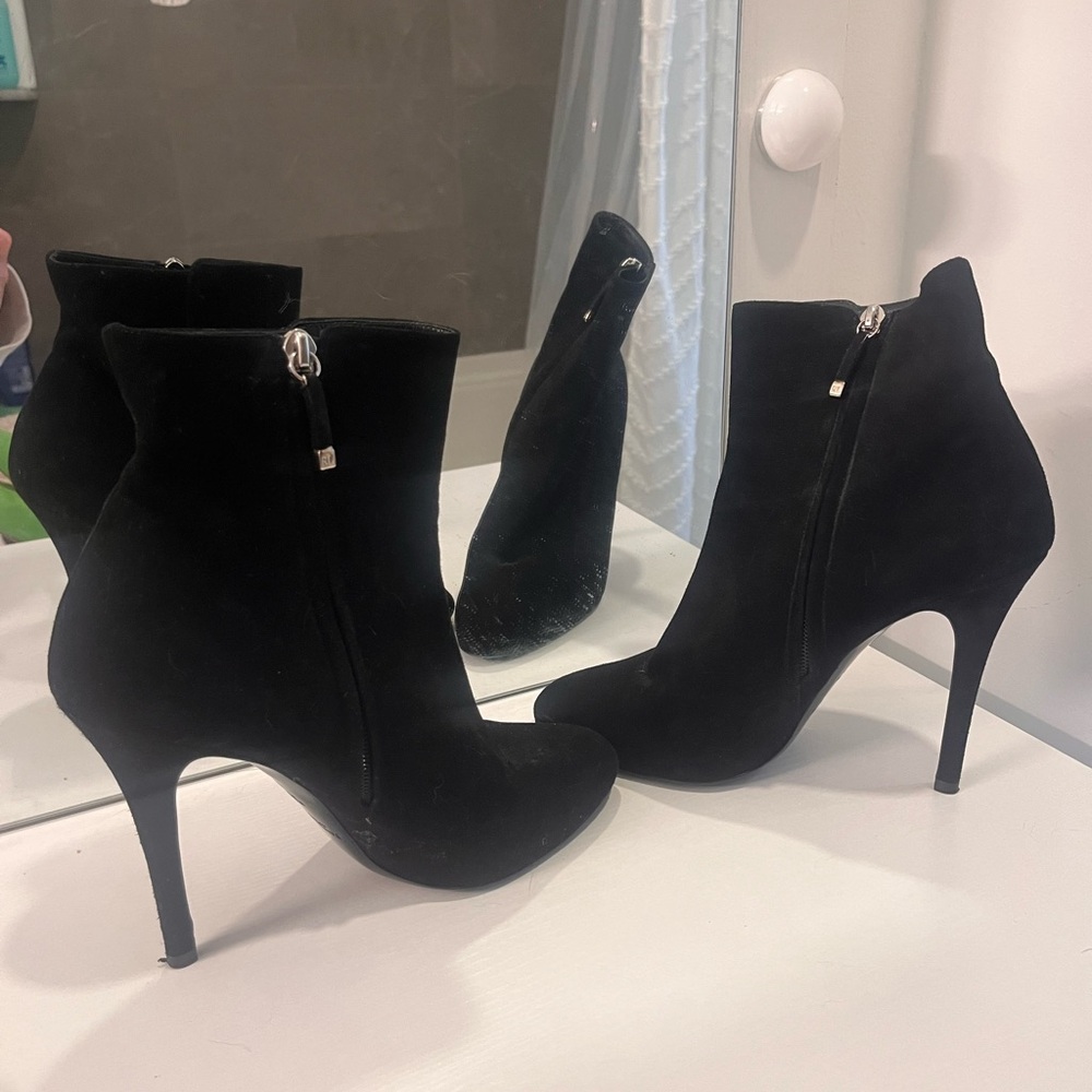 Ralph Lauren Collection booties